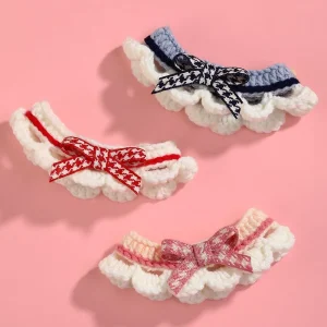 Cute Hand-Knitted Collar